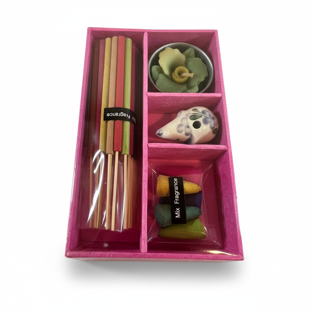 Tea light and holder